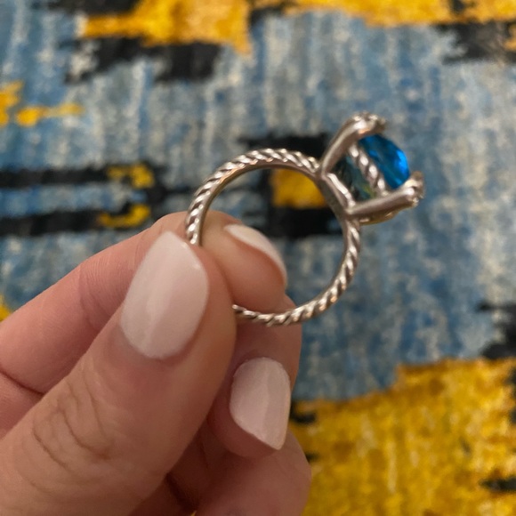 Beautiful new without tags, David Yurman ring. Size 7.5 - Picture 4 of 7